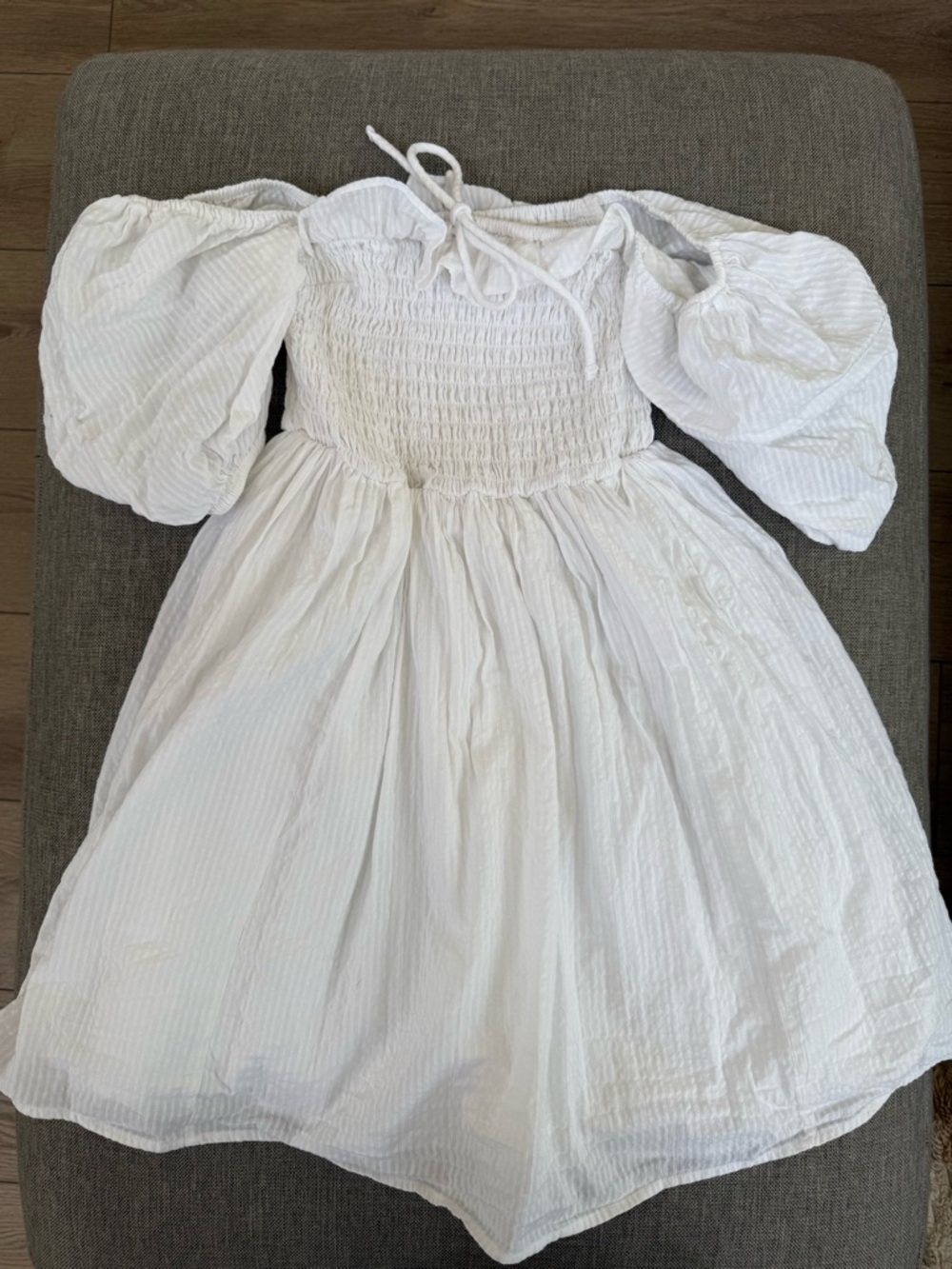 Abercrombie & Fitch White Smocked Puff-Sleeve Girls Dress